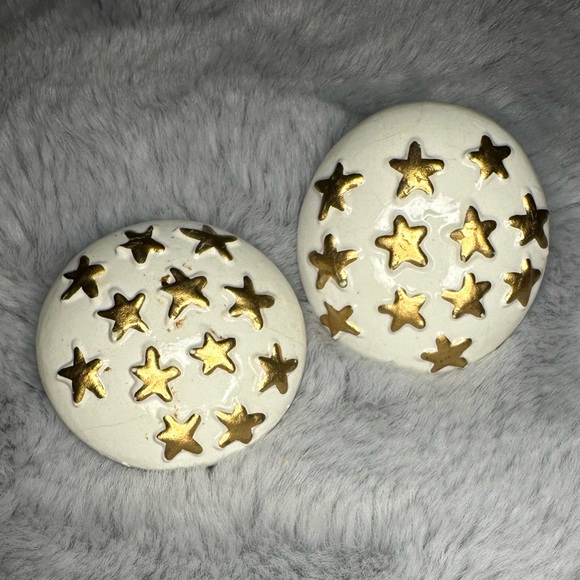 Vintage White Earrings with Gold Stars - Picture 1 of 3